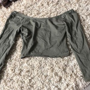 ADORABLE AE LONG SLEEVE CROP❣️